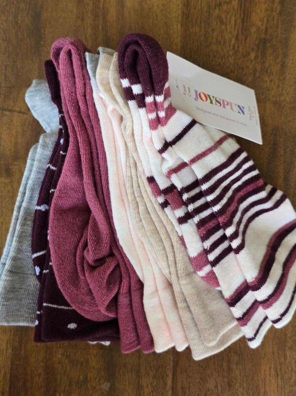 Joyspun Women's Essentials Crew Dress Socks, 6-Pack, Fits Shoe Sizes 4-10